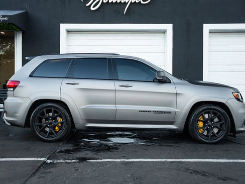 Used 2020 Jeep Grand Cherokee Trackhawk w/ Trailer Tow Group IV AWD/4WD image 7