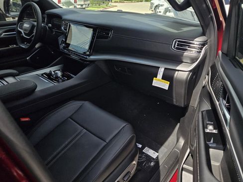 New 2026 Jeep Grand Wagoneer 4WD image 8