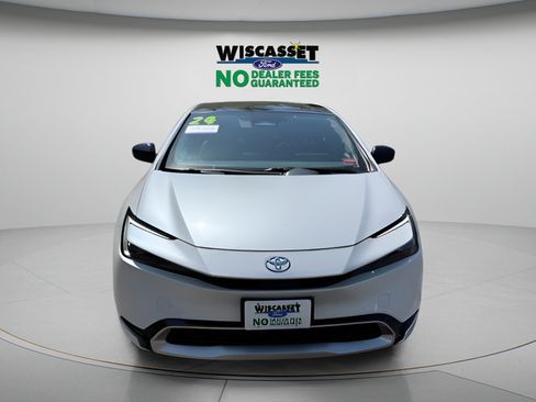 Used 2024 Toyota Prius Prime Premium w/ Advanced Technology Package FWD image 10