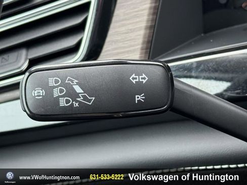 Certified 2025 Volkswagen Atlas SEL image 22