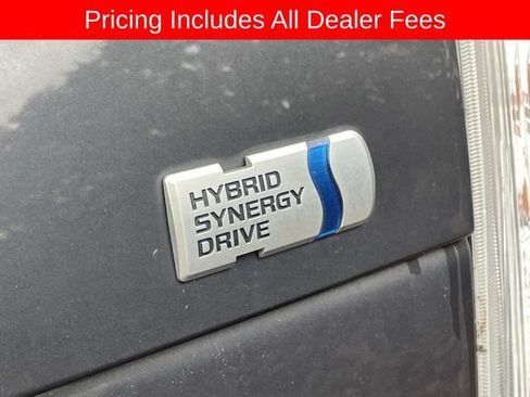 Used 2015 Toyota Prius Three FWD image 9