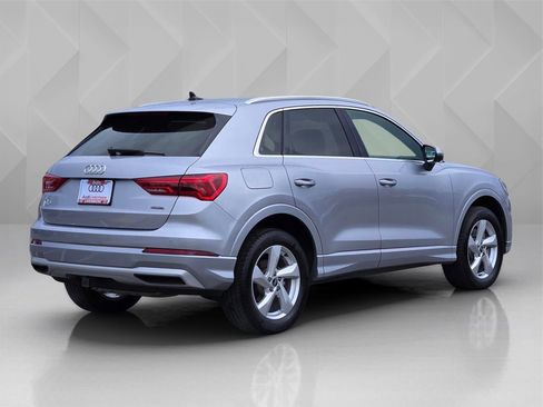 Used 2022 Audi Q3 2.0T Premium Plus w/ Premium Plus Package image 6