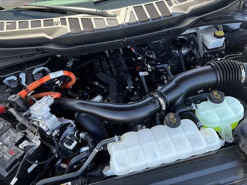Used 2024 Ford F150 Lariat w/ Bed Utility Package AWD/4WD image 31