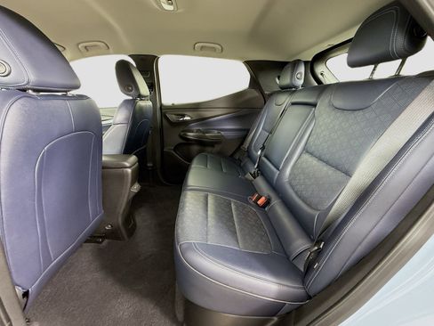 Used 2022 Chevrolet Bolt EUV LT w/ Convenience Package image 24