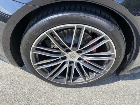 Used 2017 Porsche 911 Carrera 4S image 42