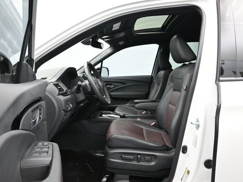 Used 2021 Honda Ridgeline Black Edition image 9