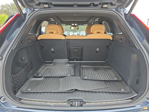 Used 2025 Volvo XC60 B5 Ultra w/ Protection Package Premier image 15