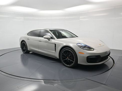 Used 2022 Porsche Panamera 4 Executive AWD/4WD image 32