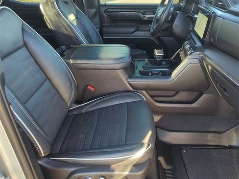 Used 2023 GMC Sierra 1500 AT4X image 27