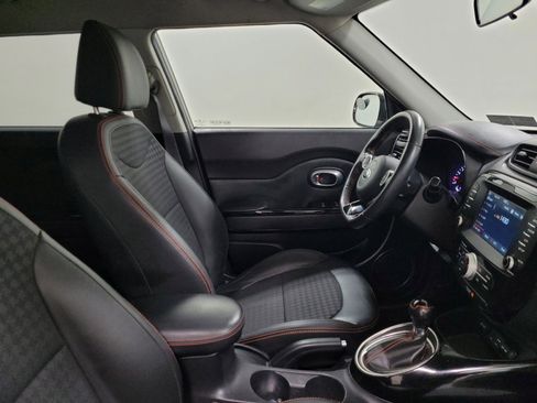 Used 2019 Kia Soul ! FWD image 21
