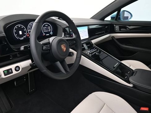 Used 2026 Porsche Panamera 4 AWD/4WD image 4