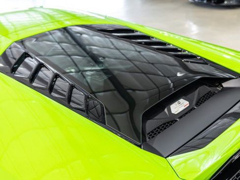 Used 2022 Lamborghini Huracan EVO RWD image 16