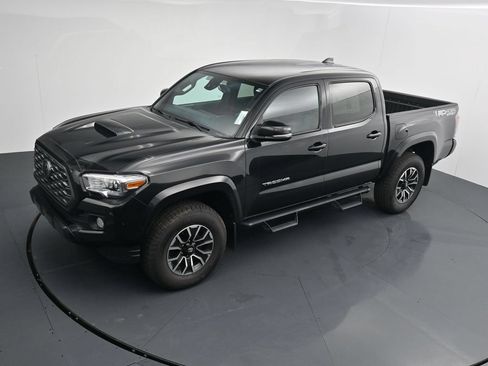 Used 2023 Toyota Tacoma TRD Sport AWD/4WD image 12