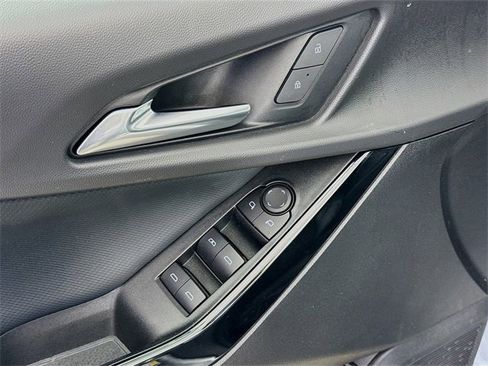 Used 2025 Chevrolet Equinox LT w/ Convenience Package II image 19