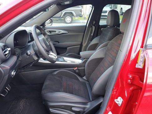 New 2024 Dodge Hornet GT image 10