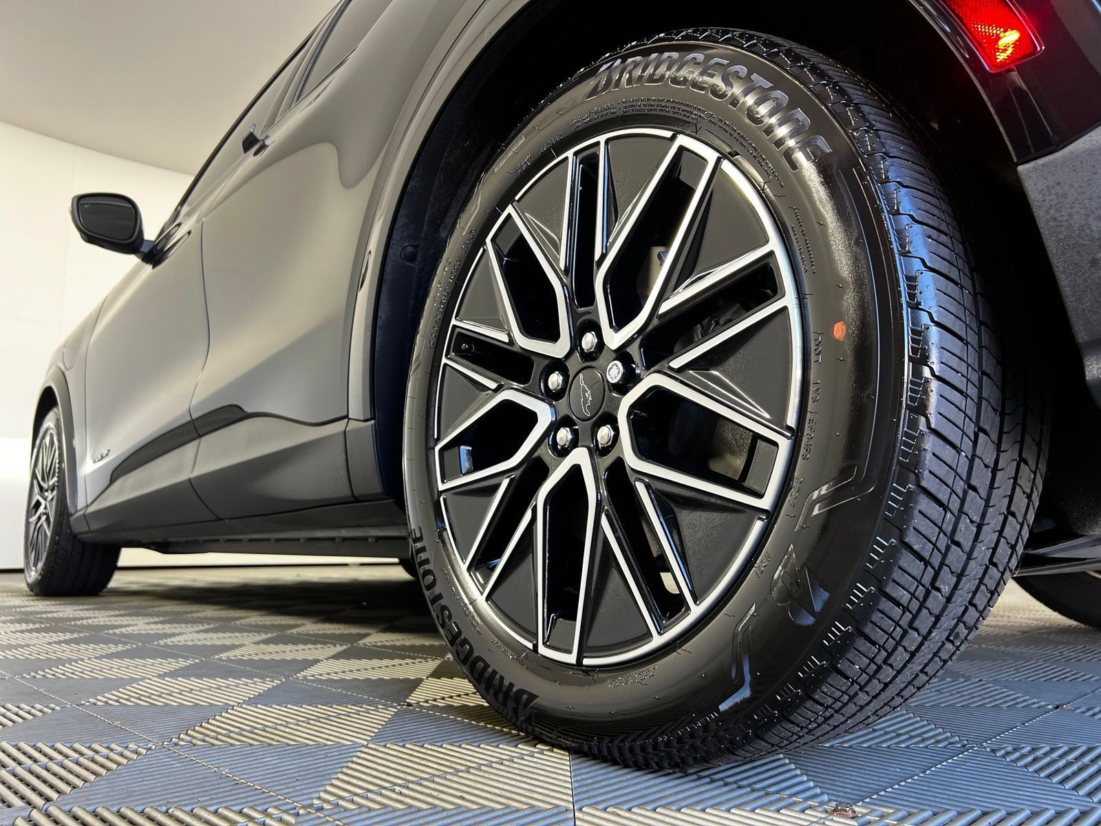 Used 2025 Ford Mustang Mach-E Premium RWD image 26