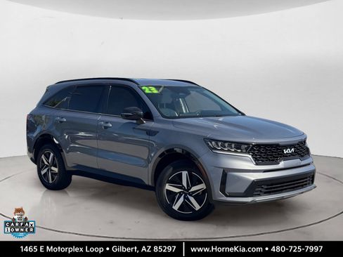 Used 2023 Kia Sorento S FWD image 1