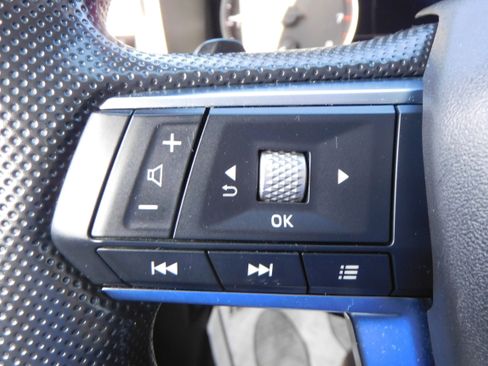 Used 2022 Mitsubishi Outlander ES image 17