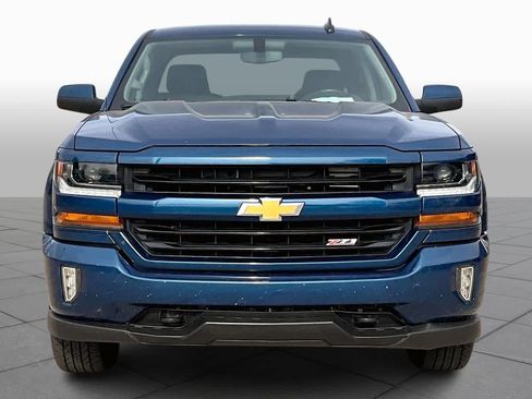 Used 2018 Chevrolet Silverado 1500 LT w/ Texas Edition image 3