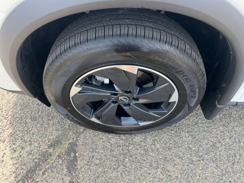 Used 2026 Nissan Rogue SV w/ Cold Weather Package image 10