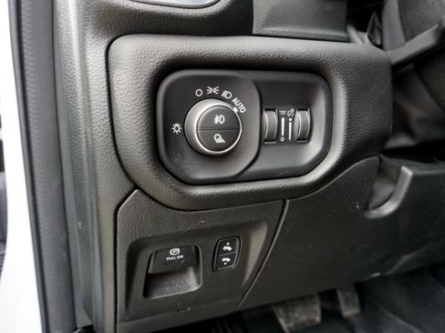 Used 2023 RAM 1500 Laramie image 15