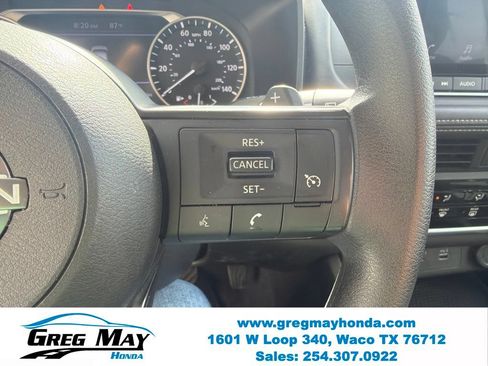 Used 2023 Nissan Rogue S FWD image 11