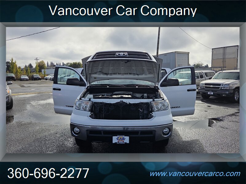 Used 2011 Toyota Tundra 4x4 Double Cab image 10