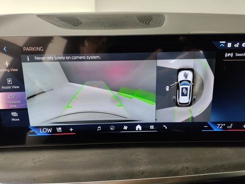 Used 2026 BMW X5 sDrive40i w/ Parking Assistance Package image 21