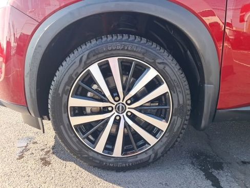 Certified 2023 Nissan Pathfinder Platinum w/ Cargo Package AWD/4WD image 19