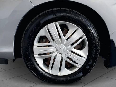 Used 2018 Honda Fit LX image 11