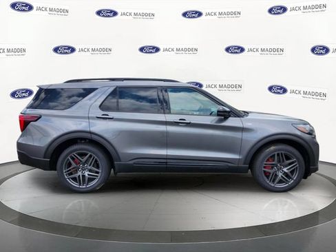 New 2026 Ford Explorer ST-Line w/ ST-Line Street Pack AWD/4WD image 6