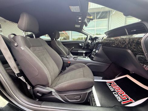 Used 2020 Ford Mustang GT w/ GT Performance Package RWD image 31