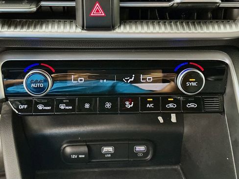 Used 2022 Kia K5 GT-Line w/ GT-Line FWD Premium Package image 16