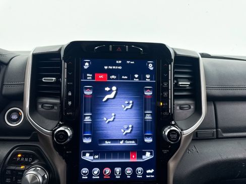 Used 2020 RAM 1500 Laramie AWD/4WD image 21