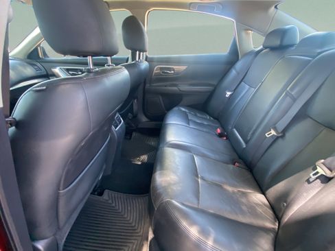 Used 2015 Nissan Altima 3.5 SL FWD image 21