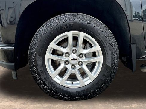 Used 2019 Chevrolet Silverado 1500 RST w/ All-Star Edition image 36