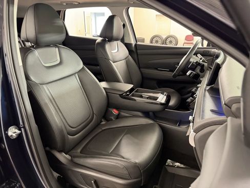 Used 2025 Hyundai Tucson Limited AWD/4WD image 46