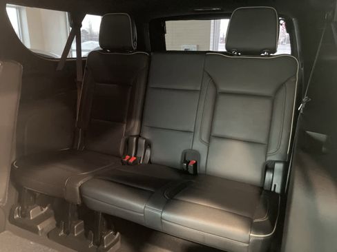 Used 2021 GMC Yukon XL SLT image 27