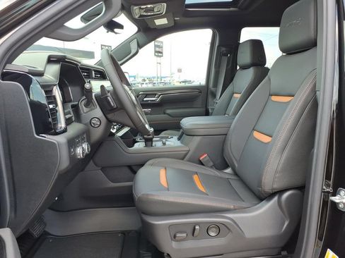 New 2026 GMC Sierra 1500 AT4 w/ AT4 Premium Package AWD/4WD image 12