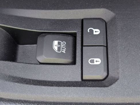 Used 2022 Jeep Grand Cherokee L Laredo AWD/4WD image 32
