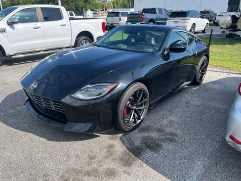 Used 2025 Nissan Z Performance w/ Floor Mat Package RWD image 2