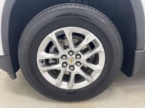 Used 2021 Chevrolet Traverse LS w/ LPO, Blackout Package image 36