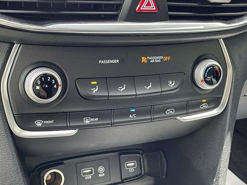 Used 2019 Hyundai Santa Fe SE AWD/4WD image 25