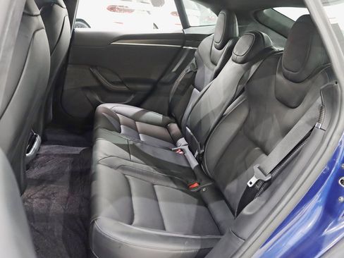 Used 2021 Tesla Model S Plaid image 32