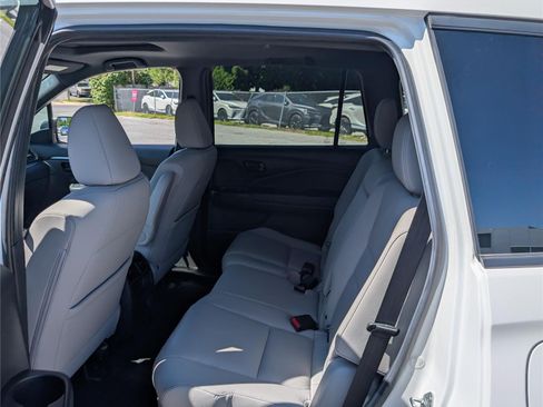 Used 2023 Honda Passport EX-L image 14