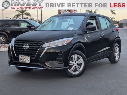 Certified 2025 Nissan Kicks Play S