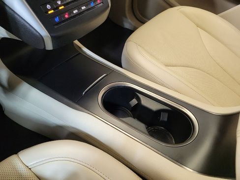 Used 2016 Lincoln MKC Reserve w/ Lincoln MKC Climate Package image 26