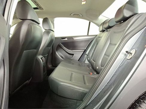 Used 2014 Volkswagen Jetta TDI image 13