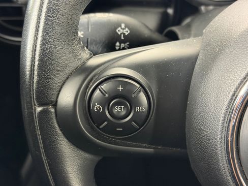 Used 2015 MINI Cooper 2-Door Hardtop image 15