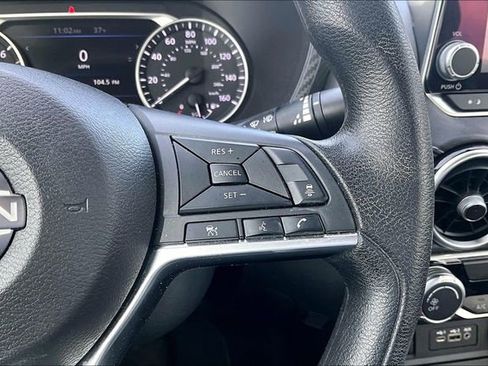 Used 2024 Nissan Sentra SV image 11